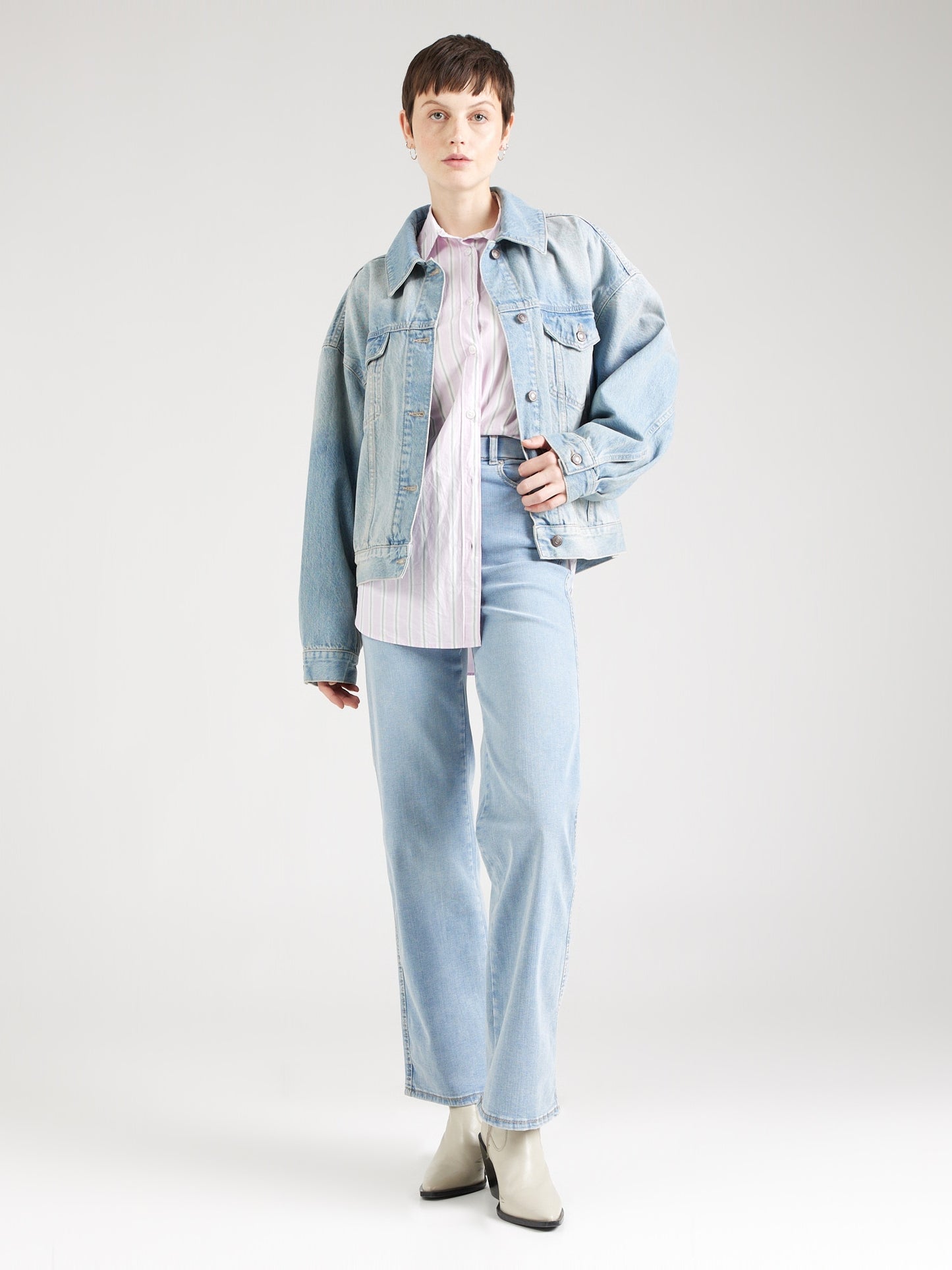 Denim Moxy Straight