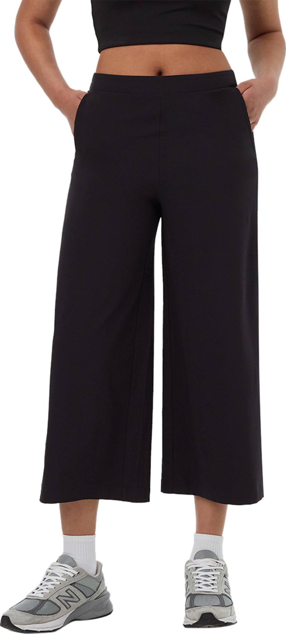 .InMotion Cropped Wideleg Pant