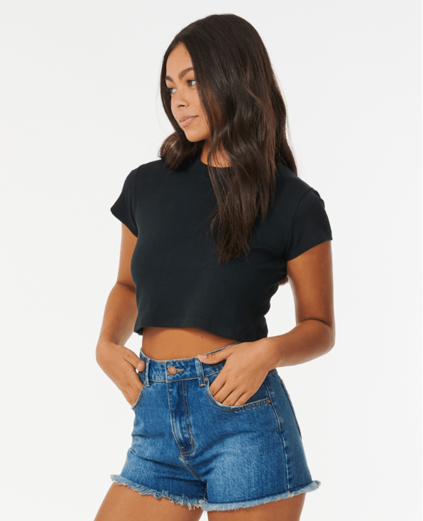 Classic Ribbed Tee