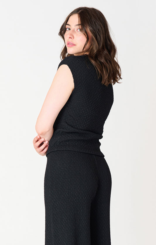 SS Drop Shoulder Textured Top