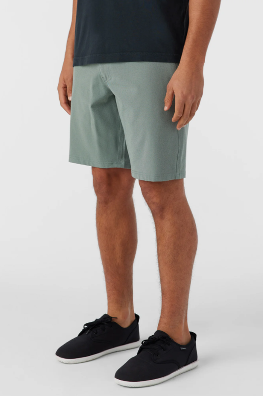 Reserve Light Check 19" Hybrid Short