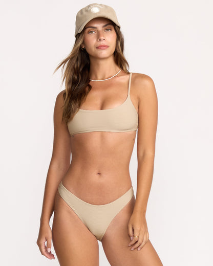 Tanlines Hike Bottom
