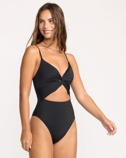 Sol Searcher Mika 1 Piece