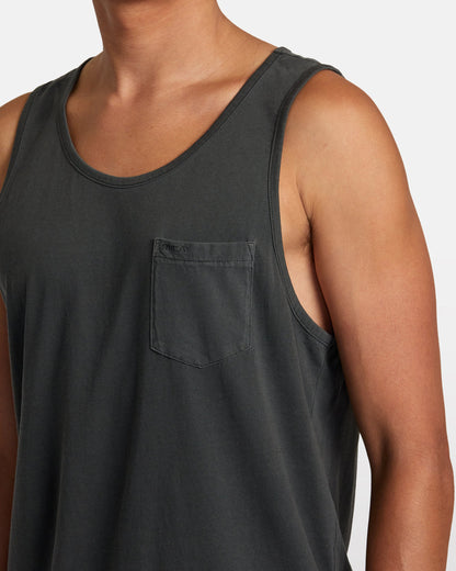 RVCA PTC 2 Pigment Tank in dark charcoal with chest pocket on model