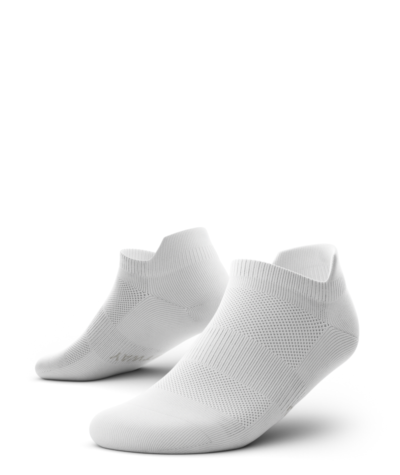Outway Flagship Ankle Socks in white with hexagonal mesh pattern, low-cut style