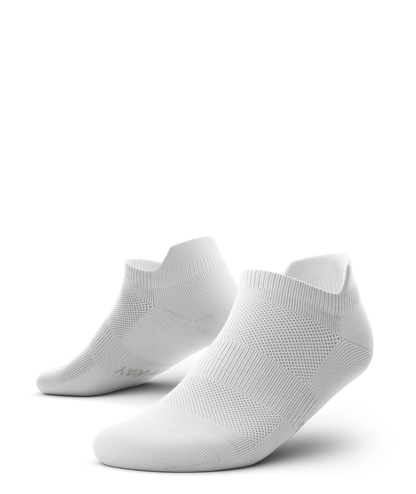 Outway Flagship Ankle Socks in white with hexagonal mesh pattern, low-cut style
