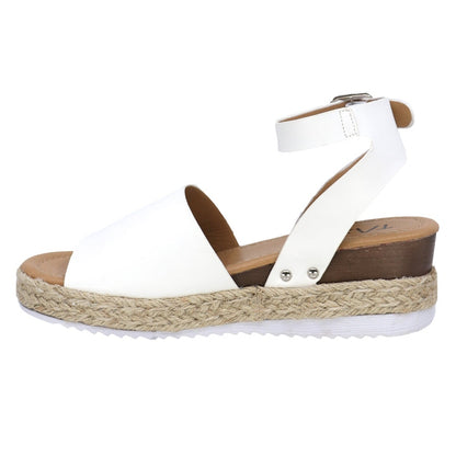 Adrianna-01 Sandal