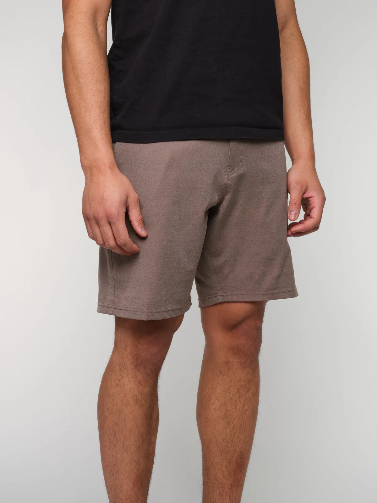 .Reserve Light Check 19" Hybrid Short